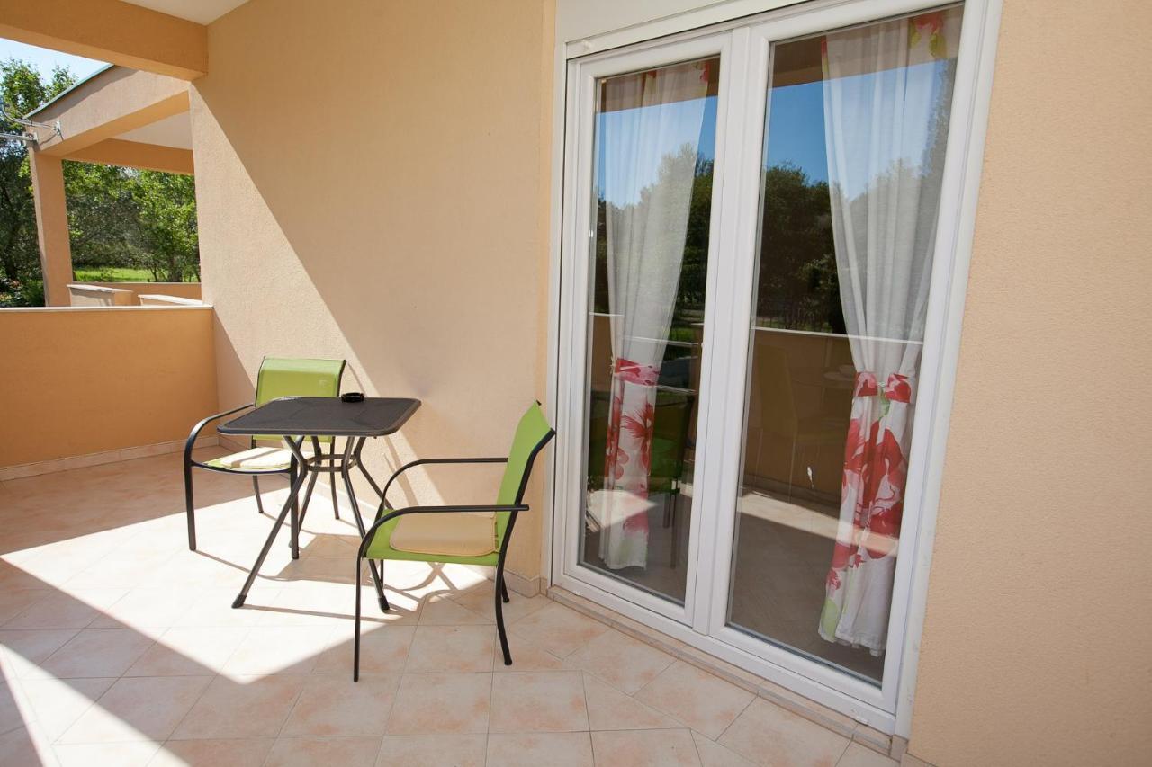 Apartmani Lea Stari Grad Kültér fotó