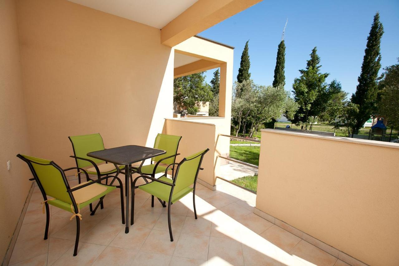 Apartmani Lea Stari Grad Kültér fotó