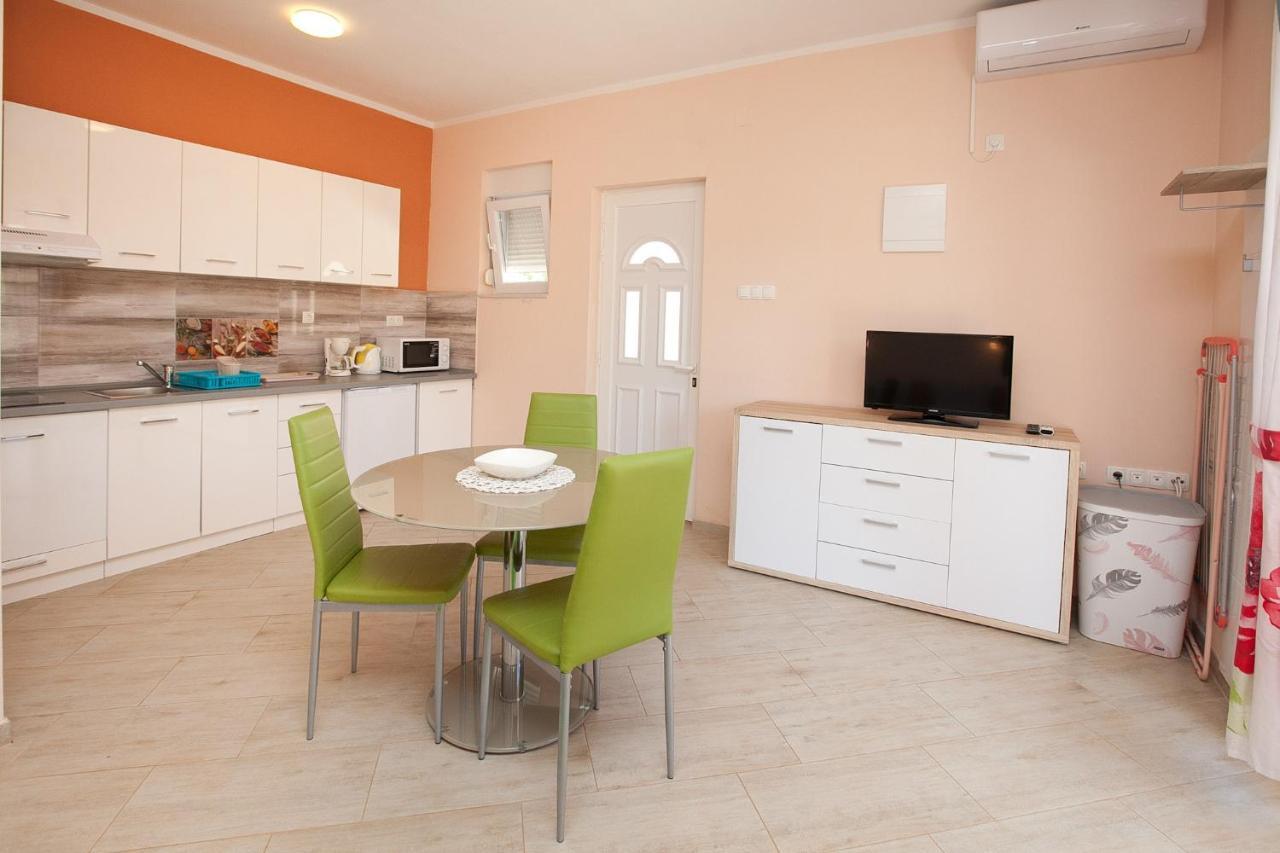 Apartmani Lea Stari Grad Kültér fotó
