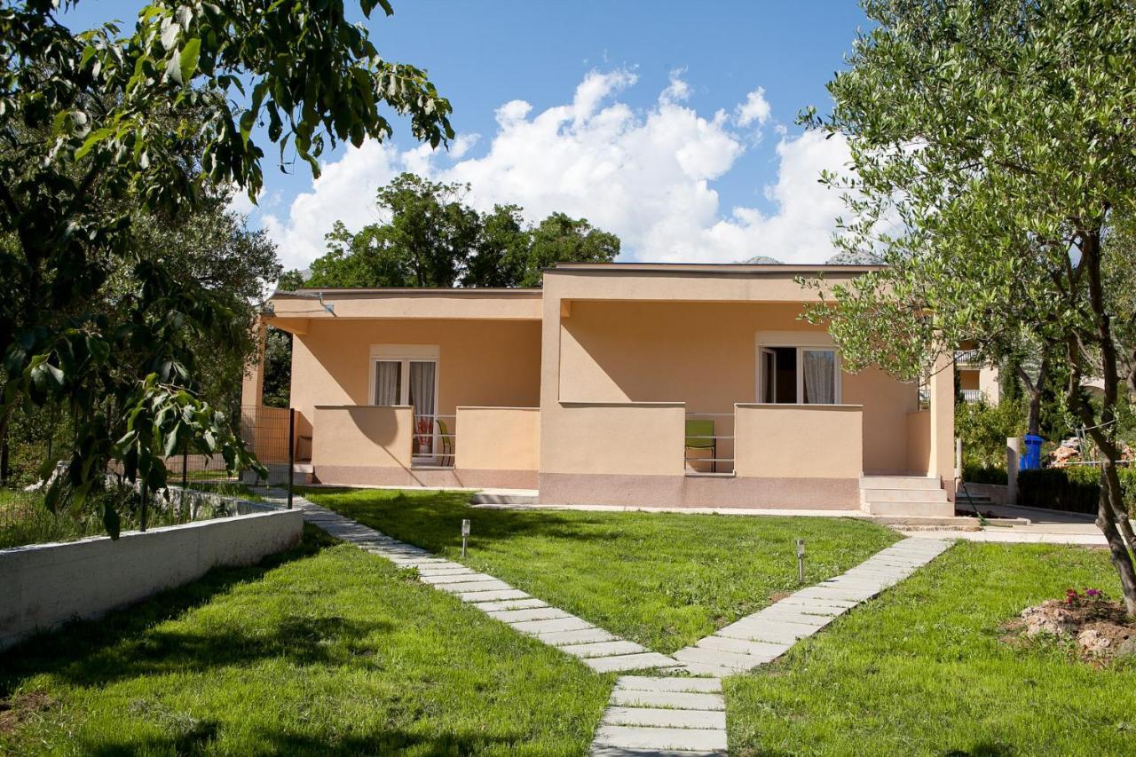 Apartmani Lea Stari Grad Kültér fotó